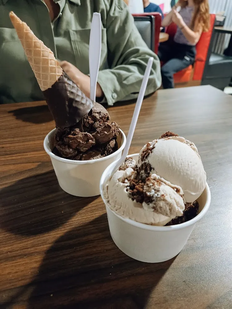 Coffee Ice Cream and Dark Chocolate